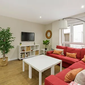 https://holiday-acera-del-darro-centro-turistico.es-andalucia.com
